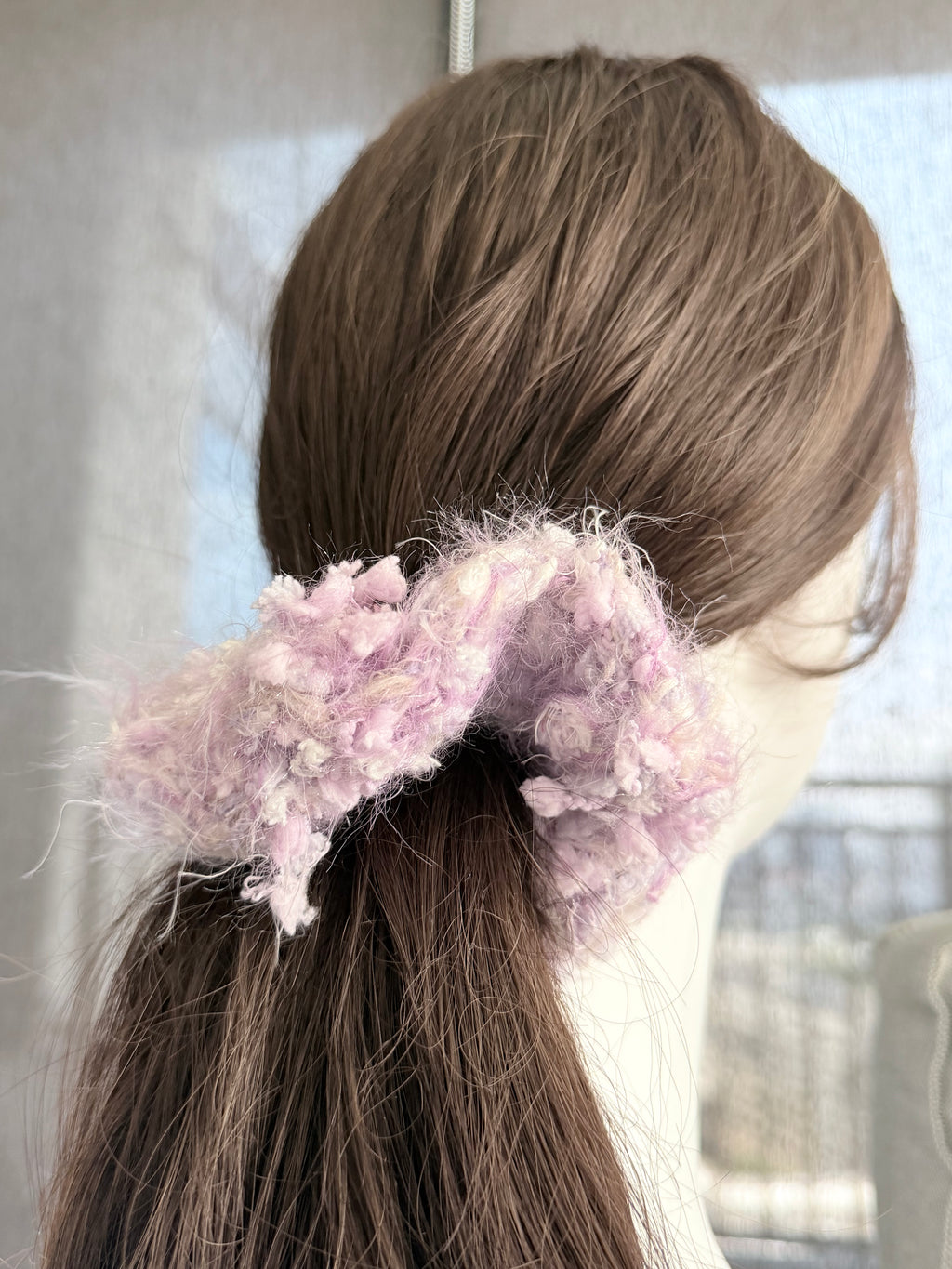 Feather Yarn Scrunchie – Lavender Dream