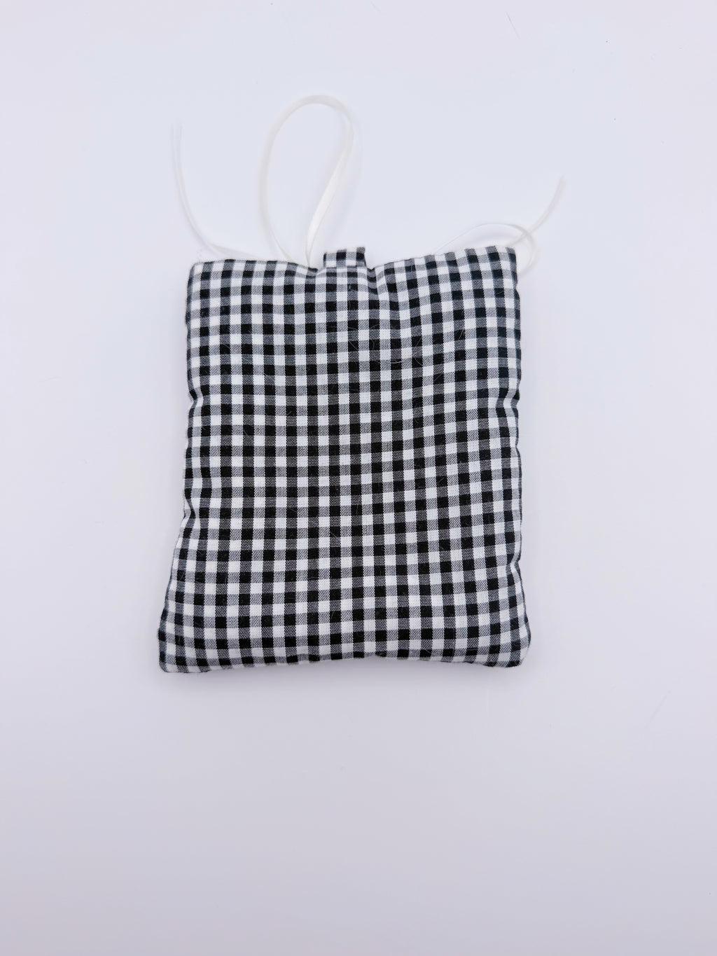 Black & White Plaid Photo Card Sleeve – DIY Pendant & Bag Tag