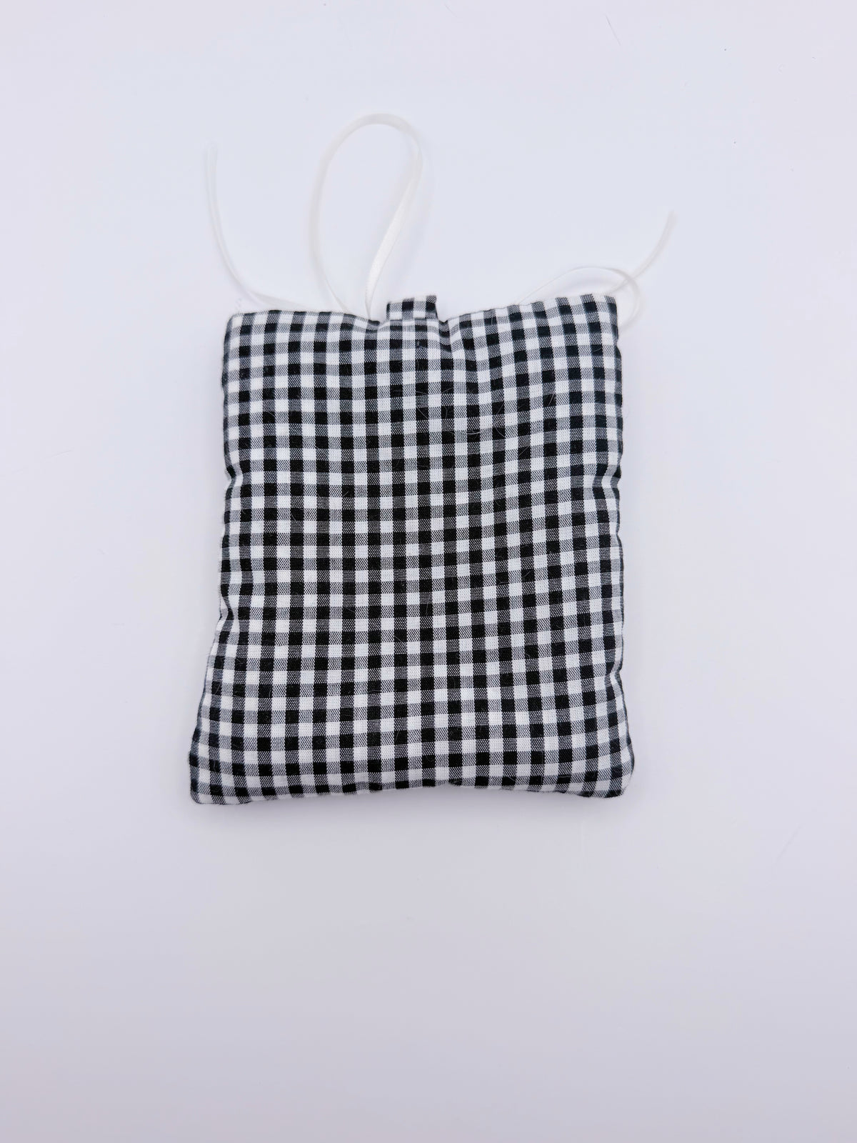 Black & White Plaid Photo Card Sleeve – DIY Pendant & Bag Tag