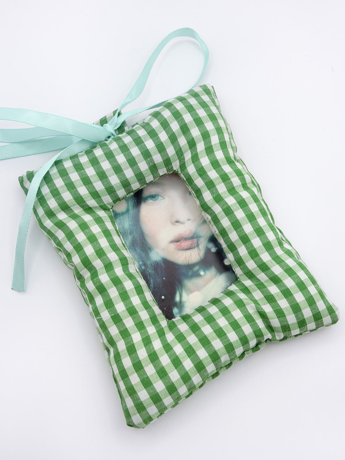 Green Plaid Photo Card Sleeve – DIY Pendant & Bag Tag