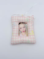 Pink Plaid Photo Card Sleeve – DIY Pendant & Bag Tag