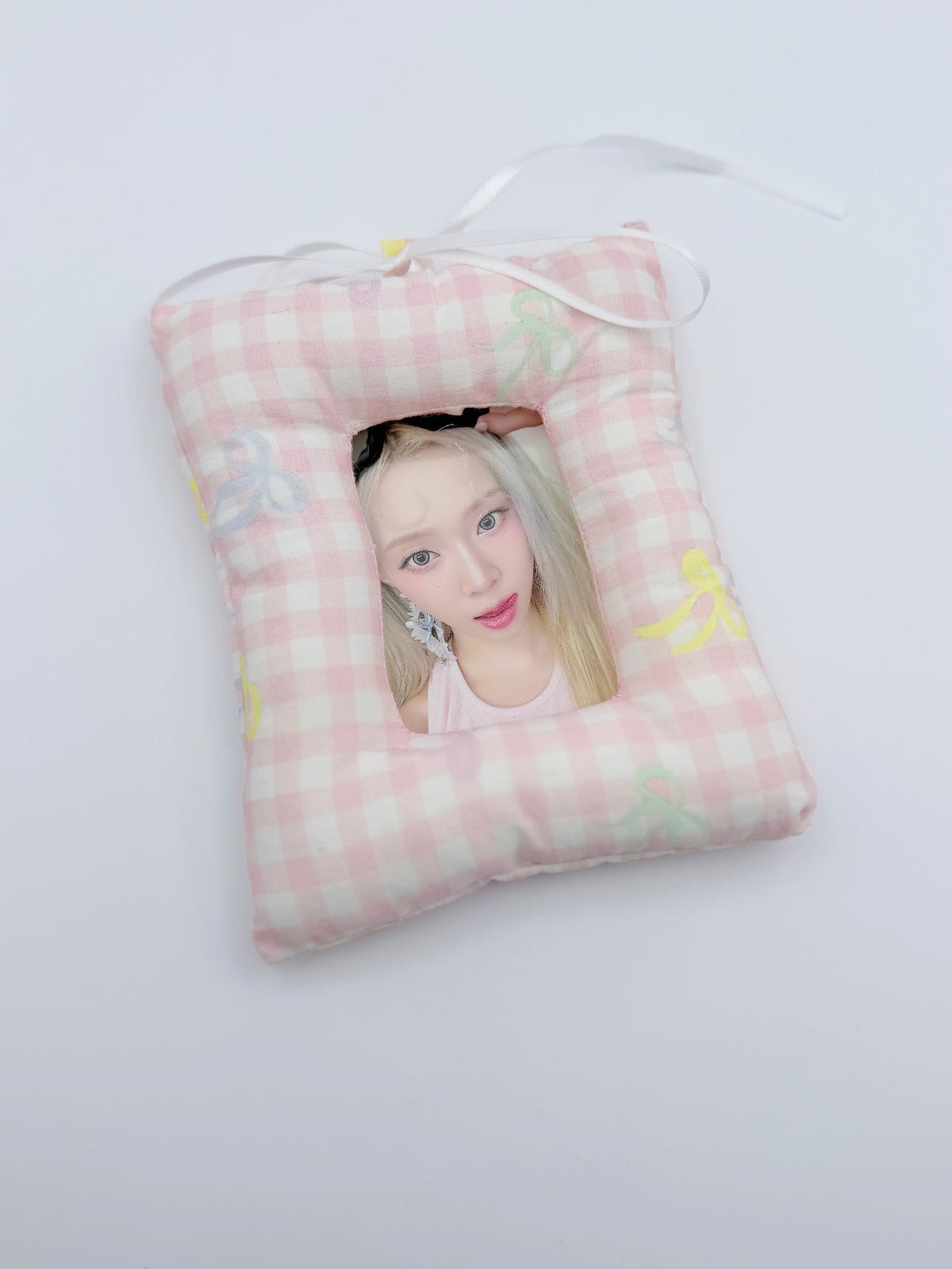 Pink Plaid Photo Card Sleeve – DIY Pendant & Bag Tag
