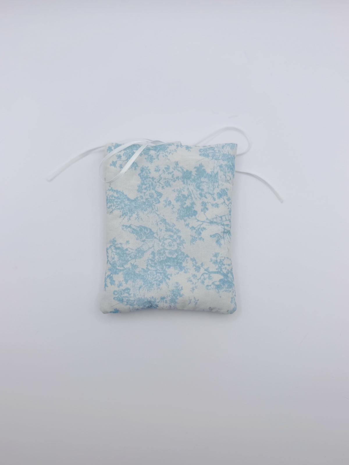 Sky Blue Floral Photo Card Sleeve – DIY Pendant & Bag Tag