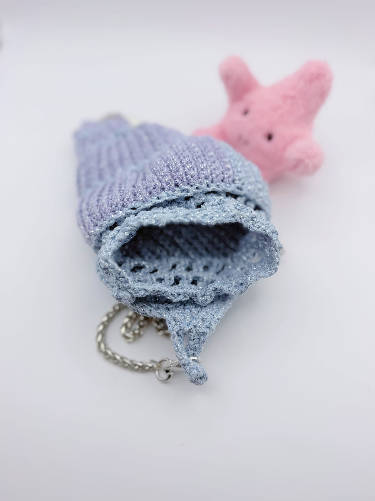 Crochet Conch Drawstring Bag – Dusty Blue Lavender Shimmer with Silver Metal Chain