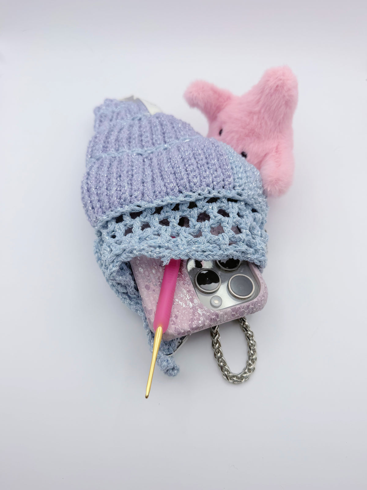 Crochet Conch Drawstring Bag – Dusty Blue Lavender Shimmer with Silver Metal Chain