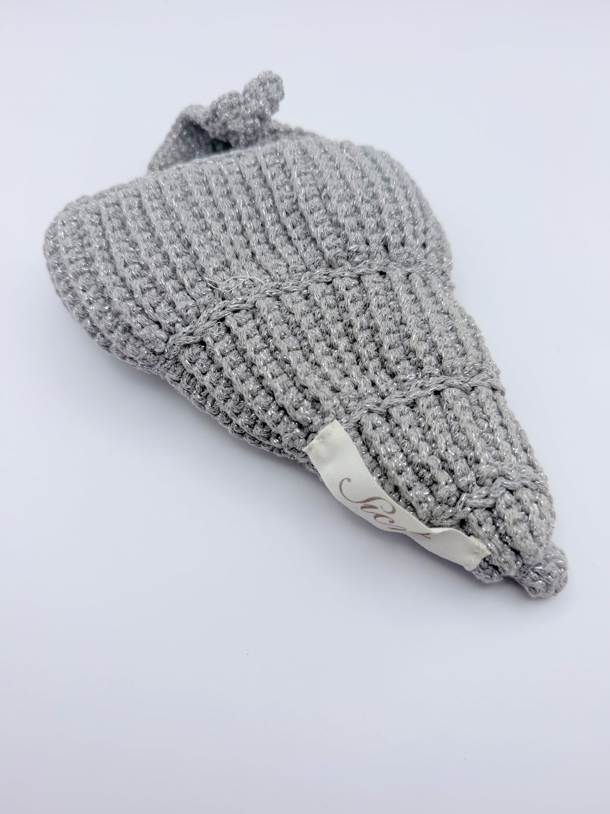 Crochet Conch Drawstring Bag – Silver Grey Shimmer with Silver Metal Chain
