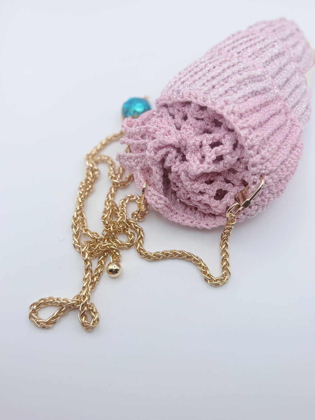 Crochet Conch Drawstring Bag – Blush Pink Shimmer with Gold Metal Chain