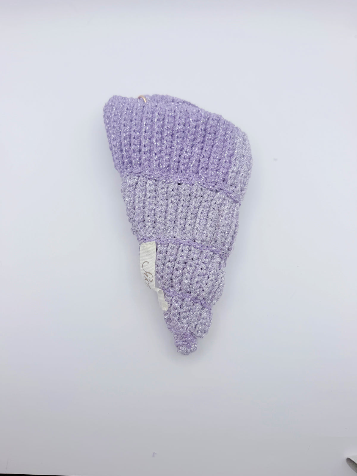 Crochet Conch Drawstring Bag – Lavender Shimmer with Gold Metal Chain