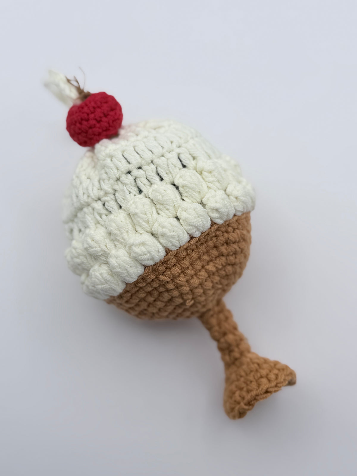 Crochet Ice Cream Sundae Pouch – White Cherry