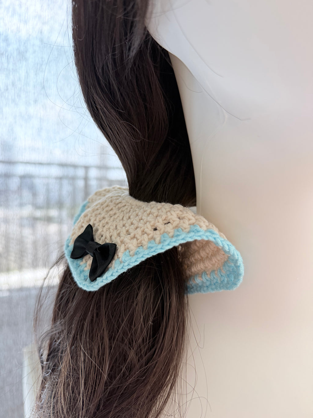 Crochet Square Scrunchie – Cream & Blue with Bow Detail