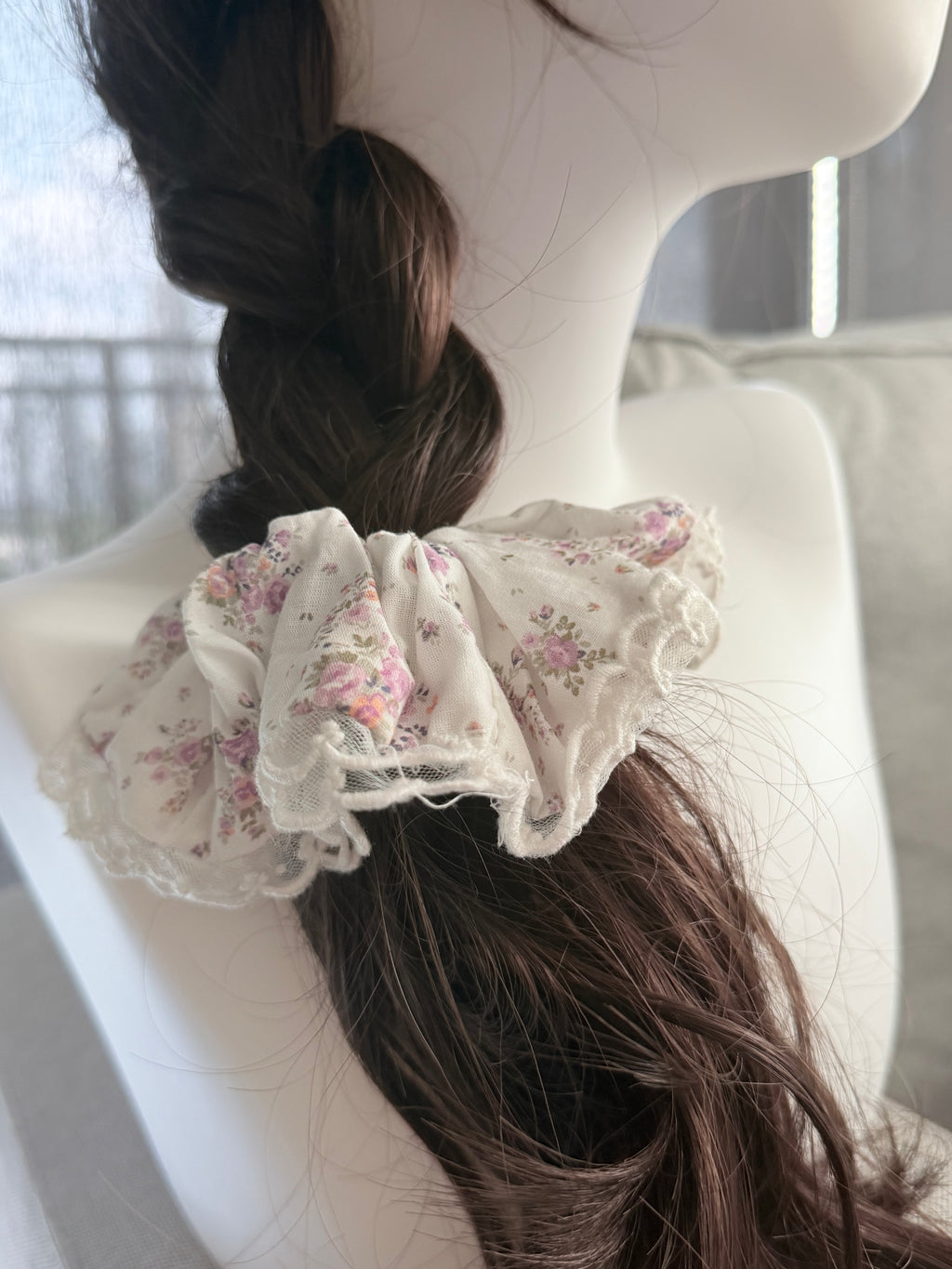 Floral Lace Scrunchie – White & Purple Ditsy Print