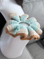 Crochet Bloom Scrunchie – Mint & Cream with Tulip Button