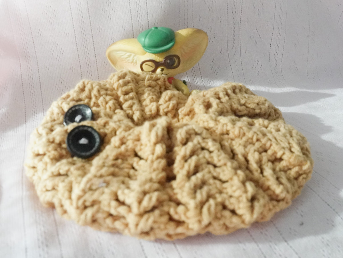 Crochet Mesh Scrunchie with Button Detail – Caramel & Cream