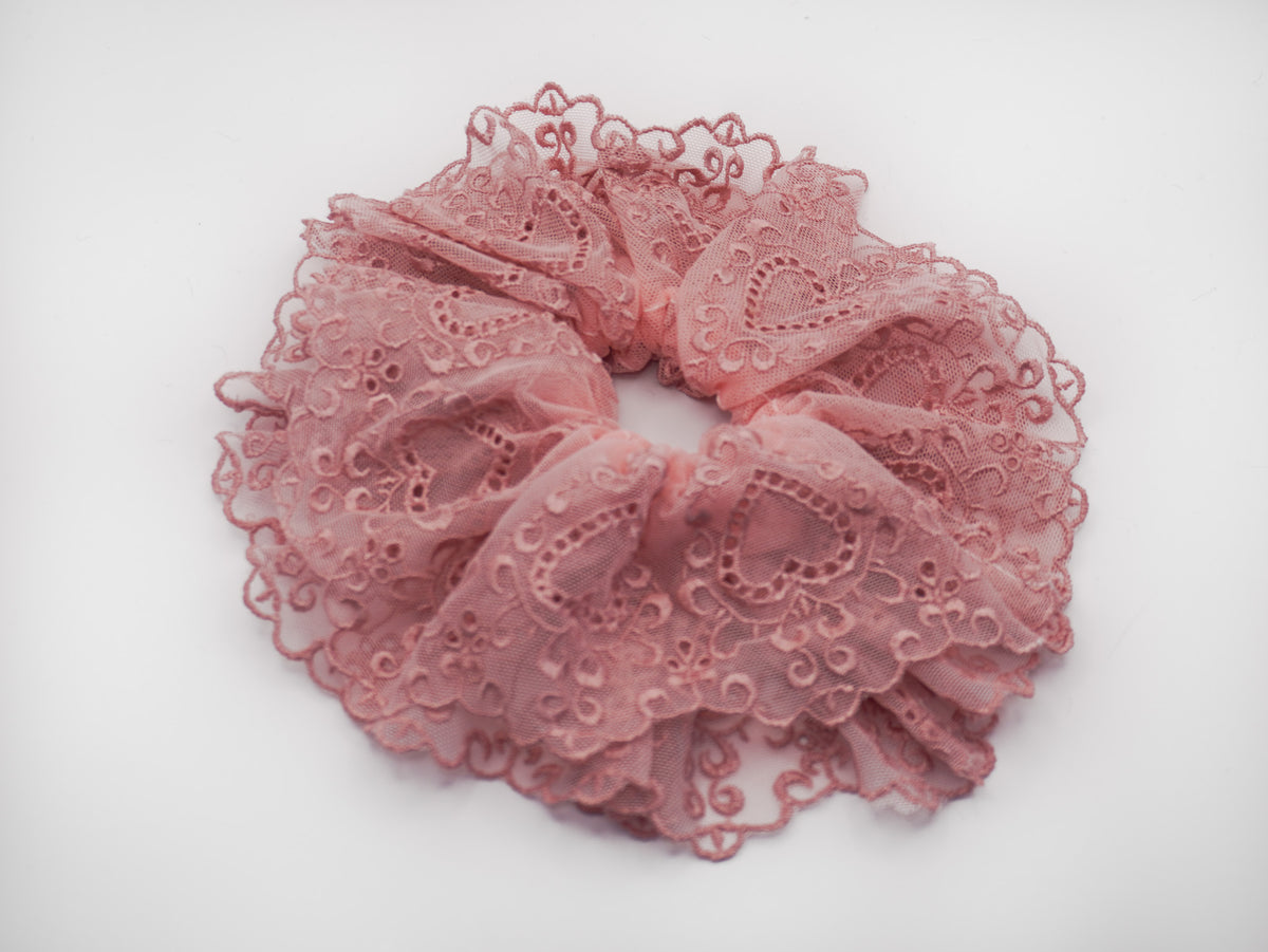 Layered Lace Scrunchie – Dusty Rose