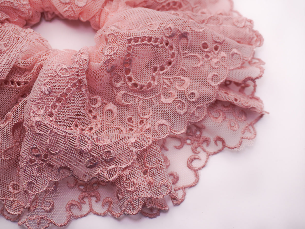 Layered Lace Scrunchie – Dusty Rose