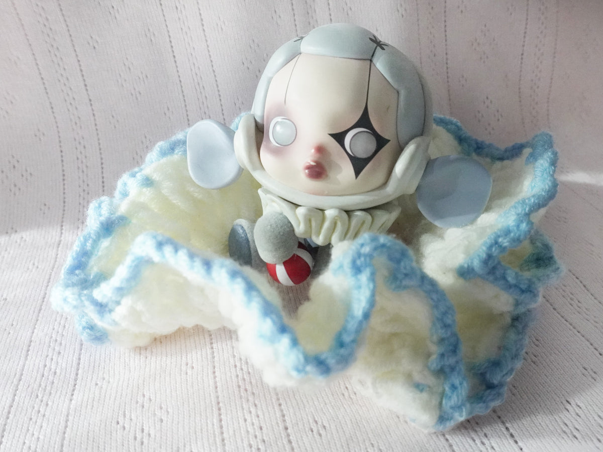 Fluffy Crochet Scrunchie – Cream with Blue Chain Edge