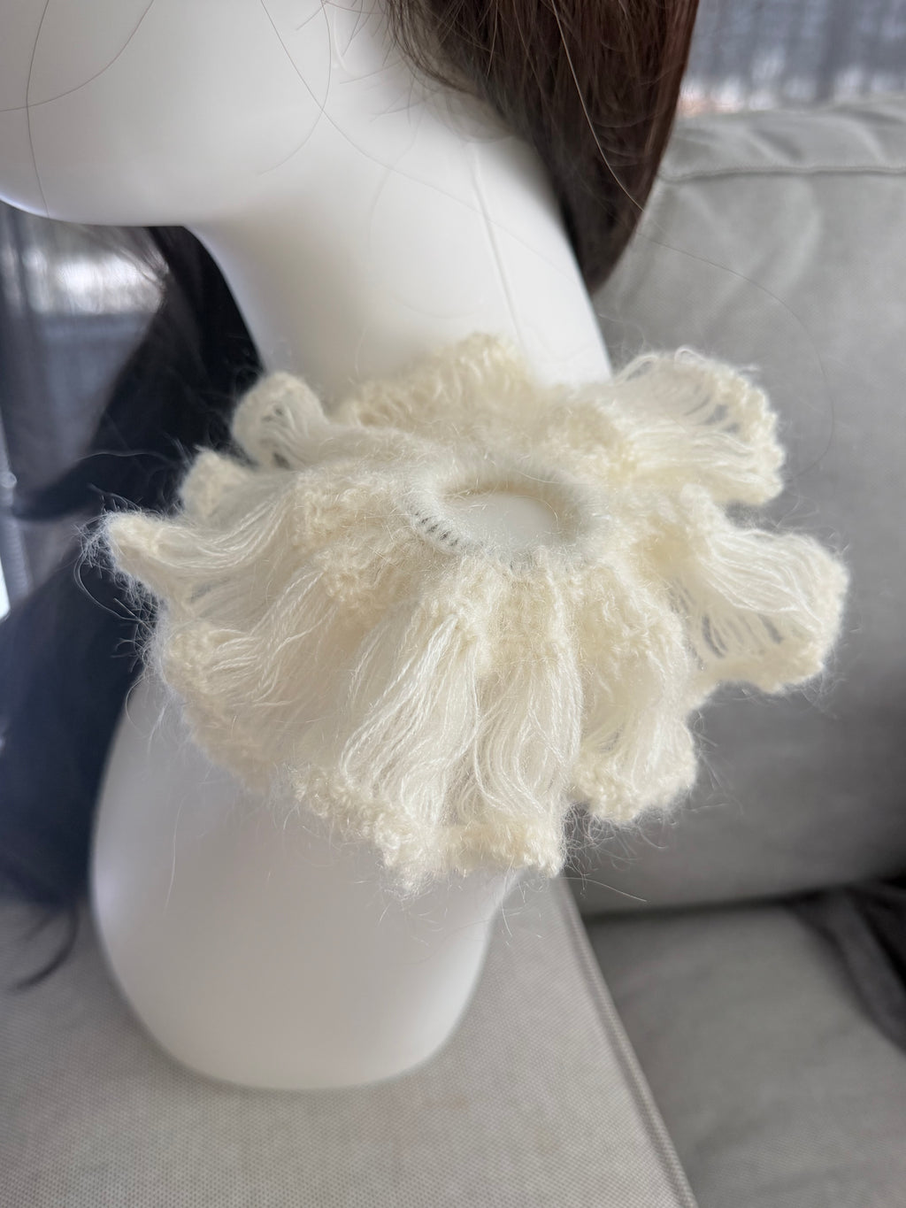 Feather Yarn Scrunchie – Angel White
