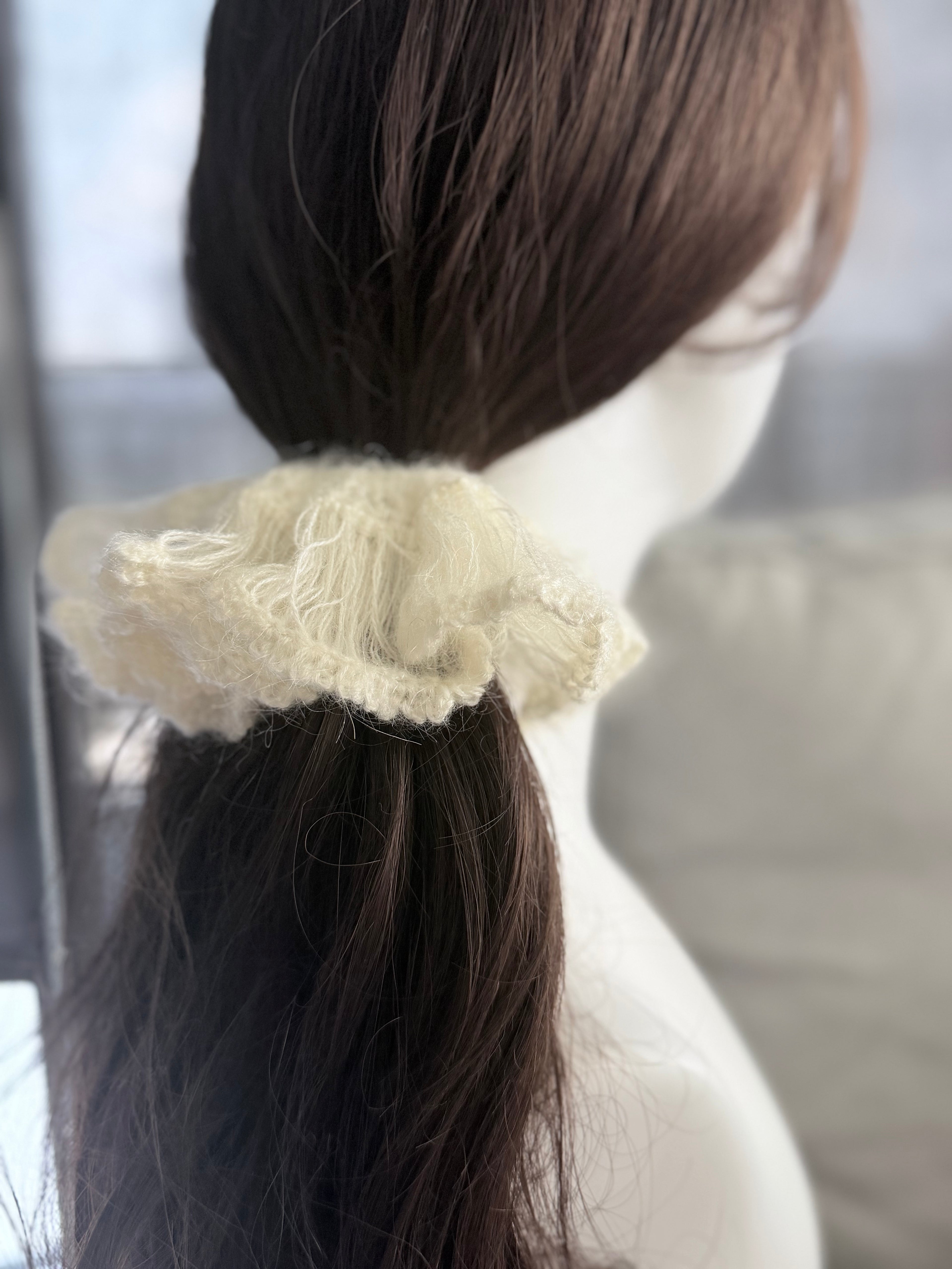 Feather Yarn Scrunchie – Angel White