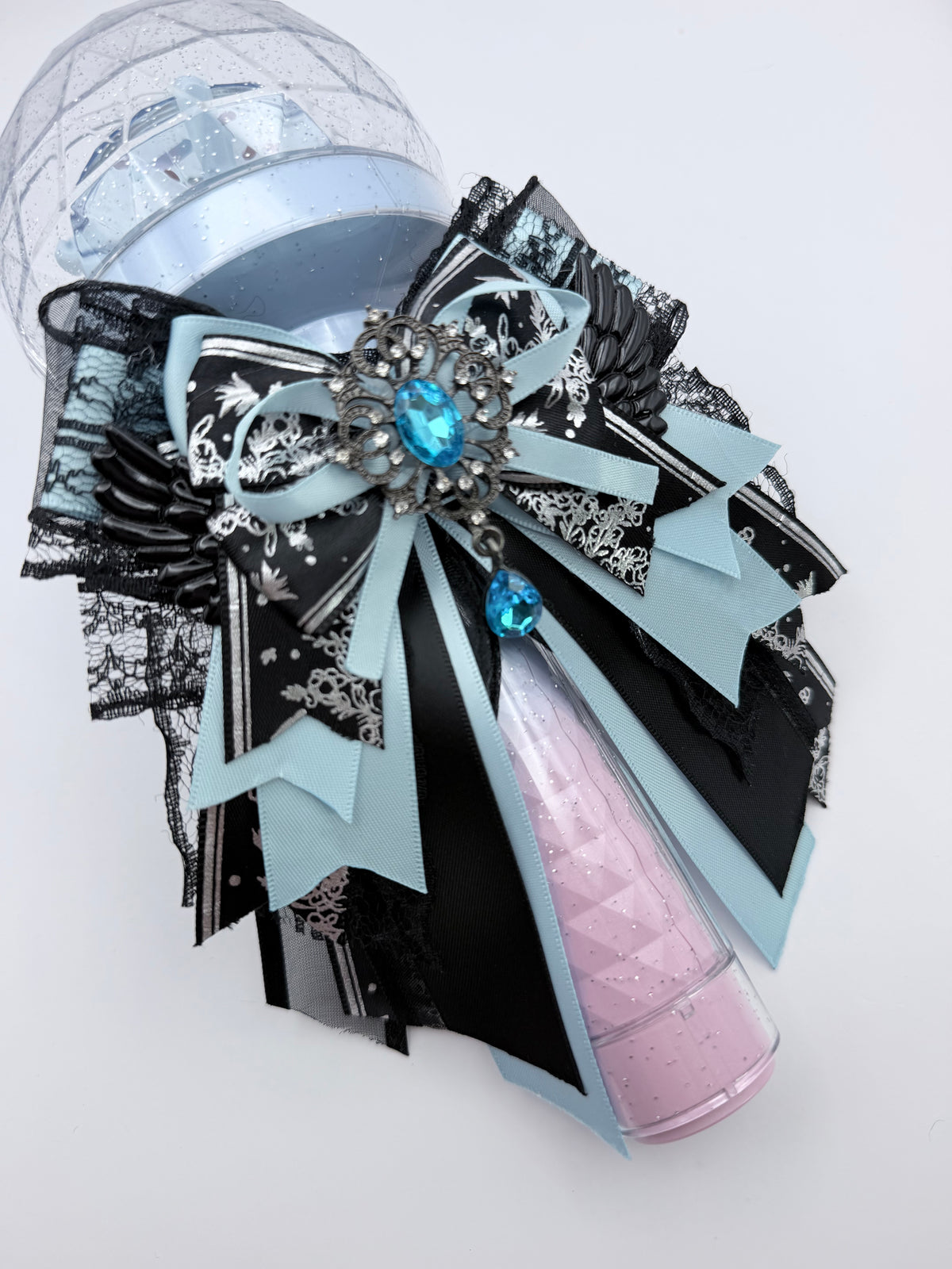 K-Pop Lightstick Bow Decoration – Ice Blue & Black Gothic