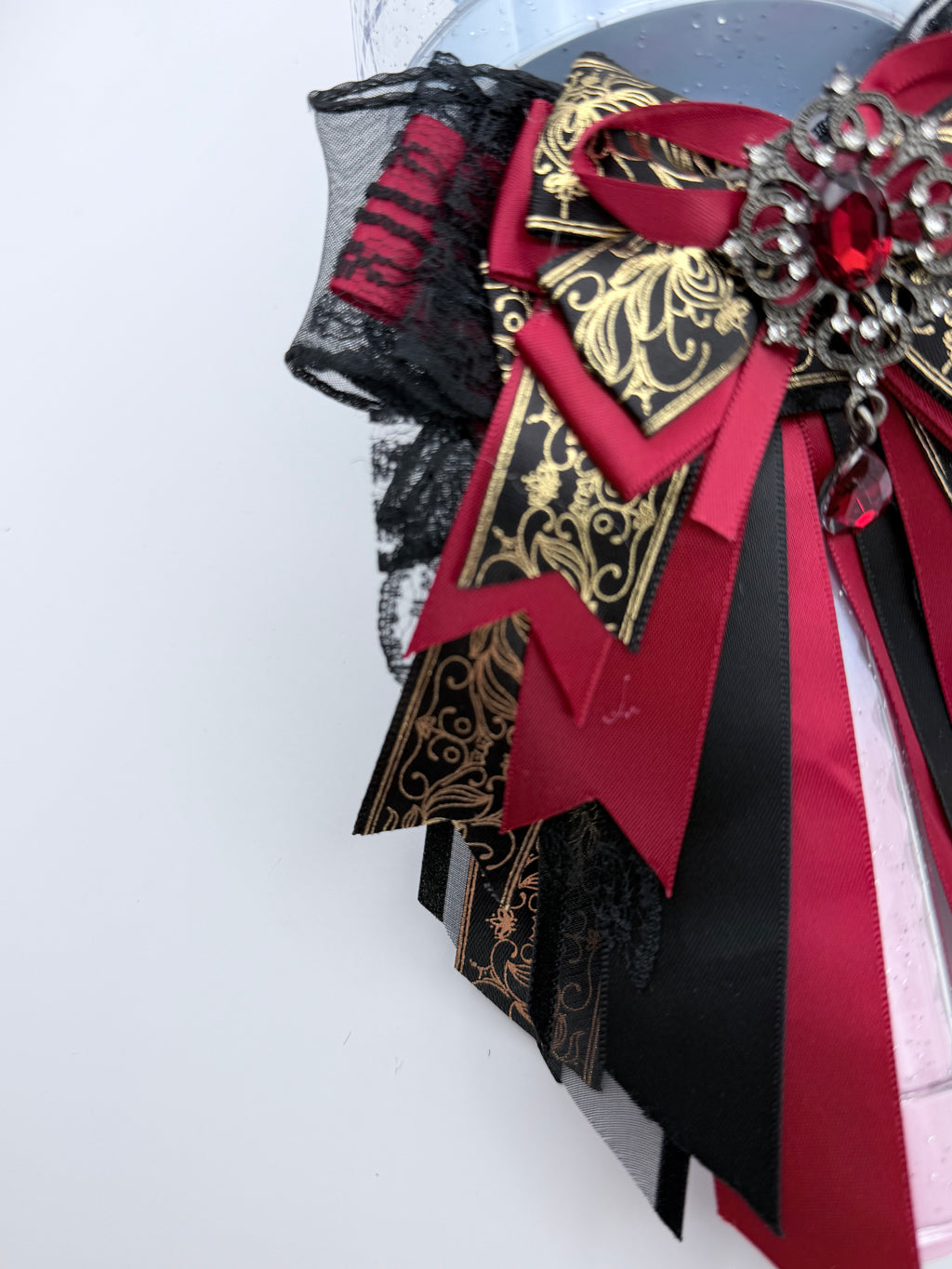 K-Pop Lightstick Bow Decoration – Burgundy & Black Gold Gothic