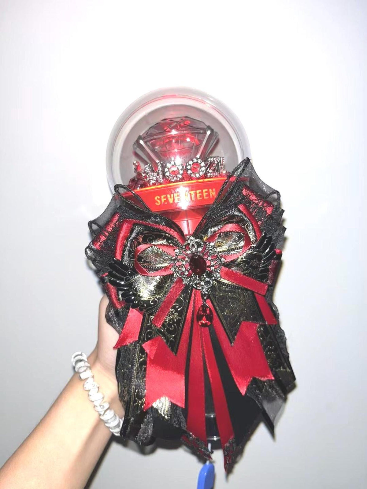 K-Pop Lightstick Bow Decoration – Black Rose & Burgundy Gothic